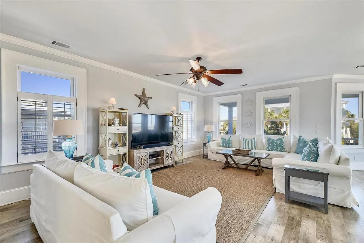 7 Palmwood Court