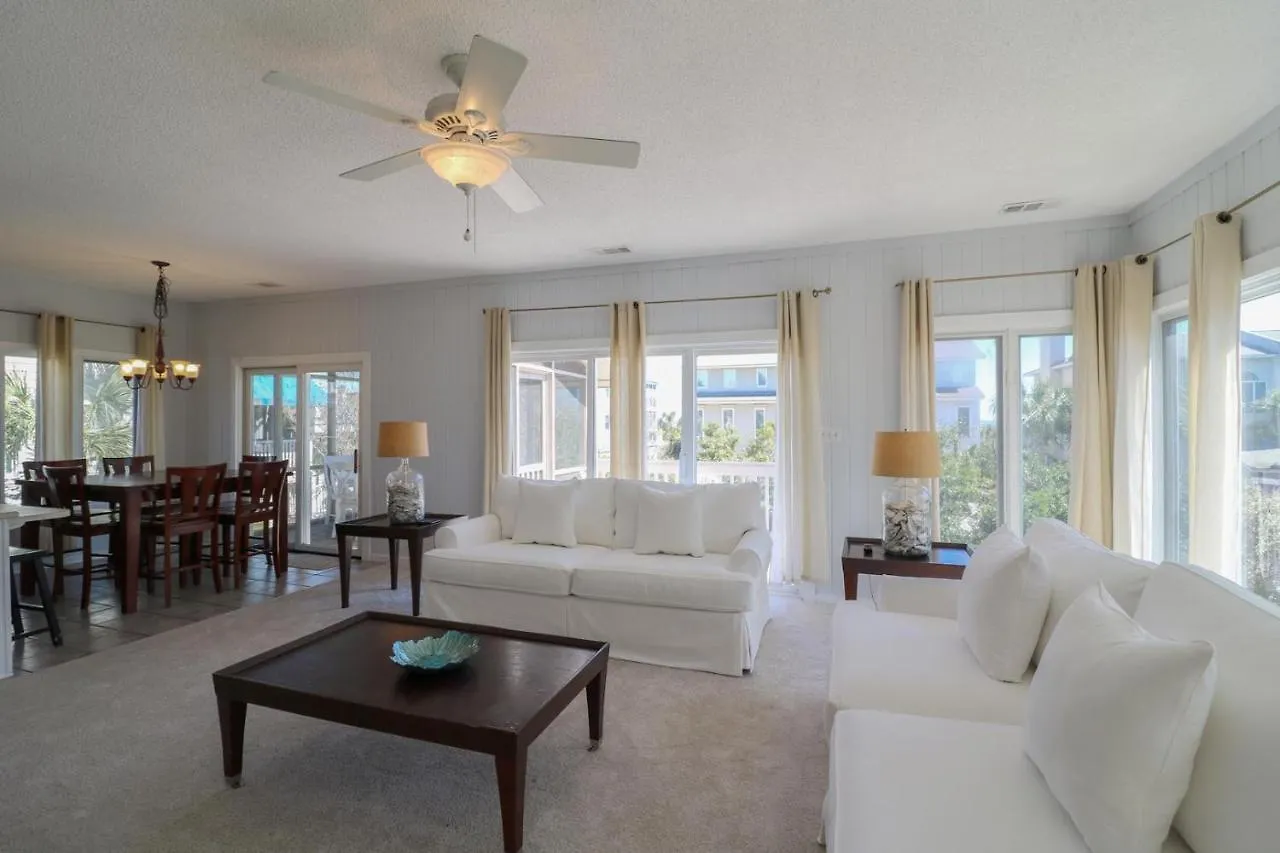 Holiday home Madelyn's Oceanview