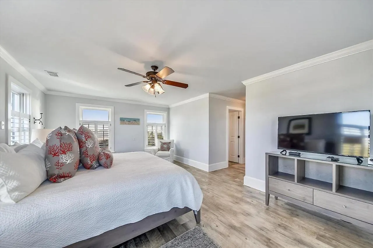 7 Palmwood Court Tybee Island