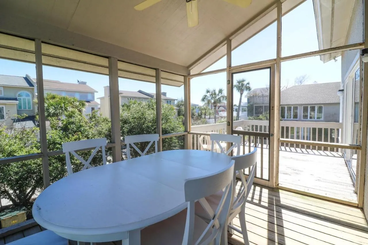 Madelyn's Oceanview * Tybee Island
