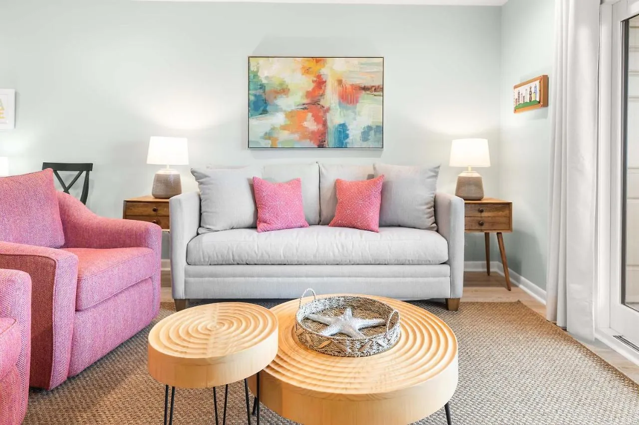 Lighthouse Point 18c Apartment *