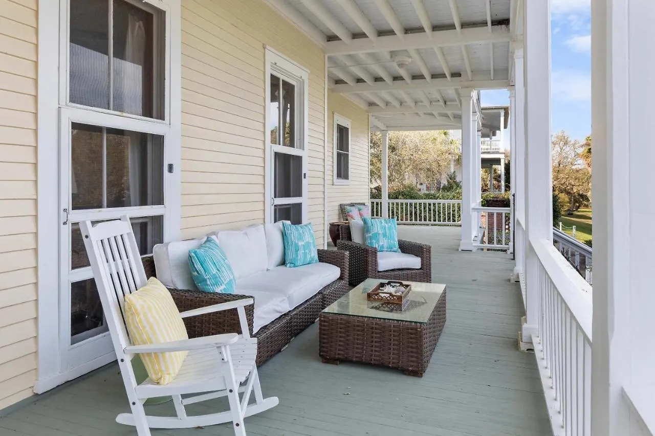 Holiday home Officers Row *