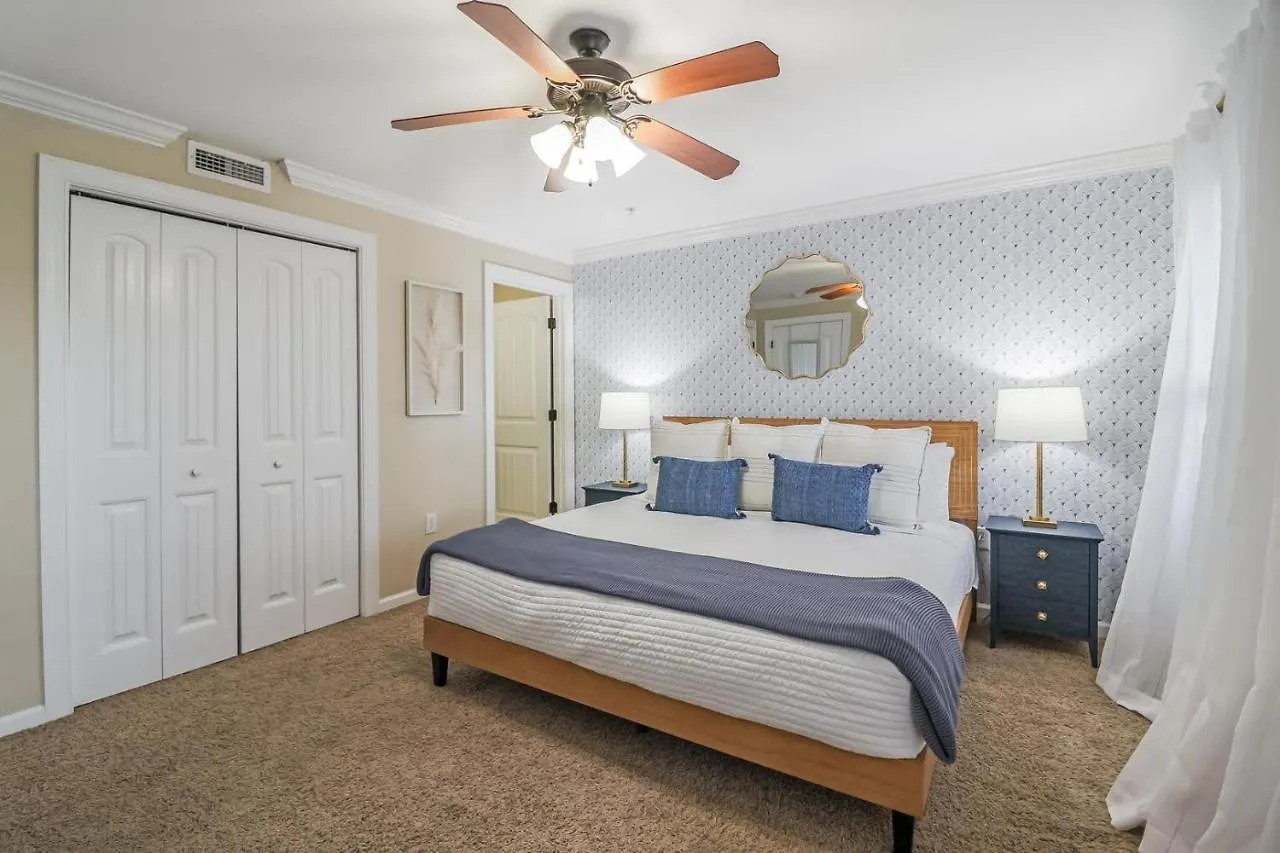 104 Pelican's Landing *