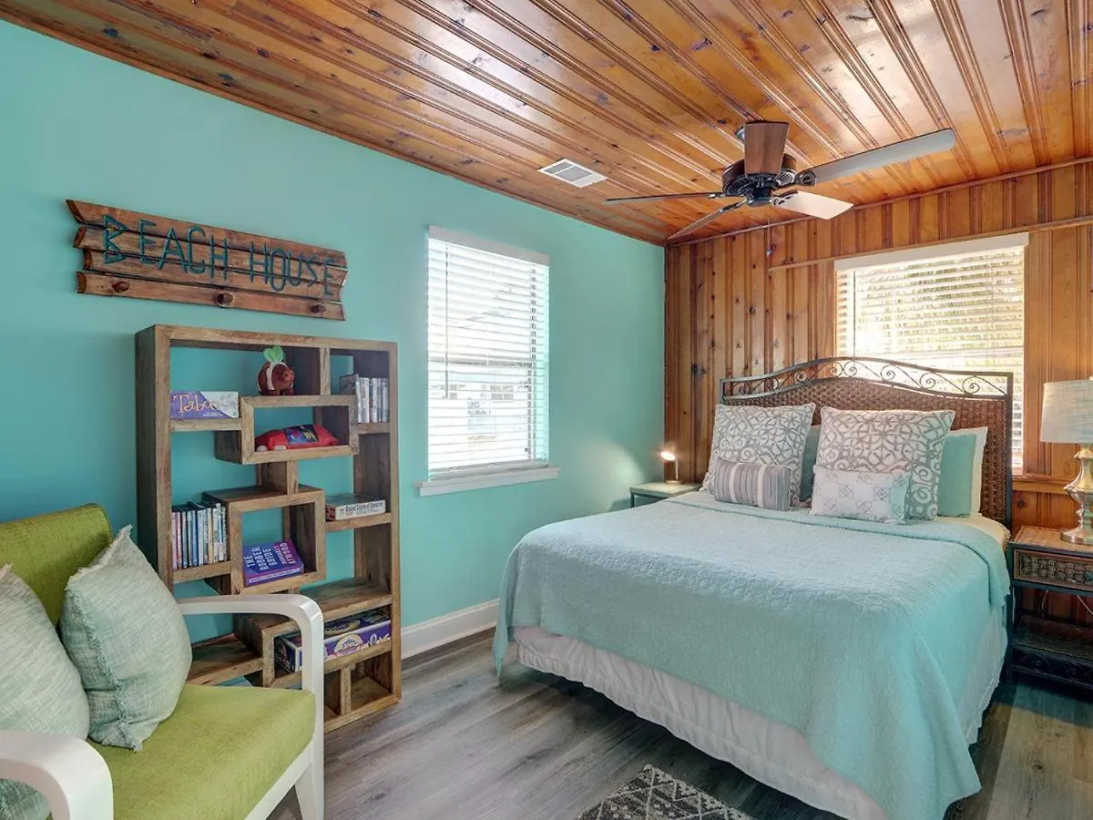 Holiday home Sea Oats *