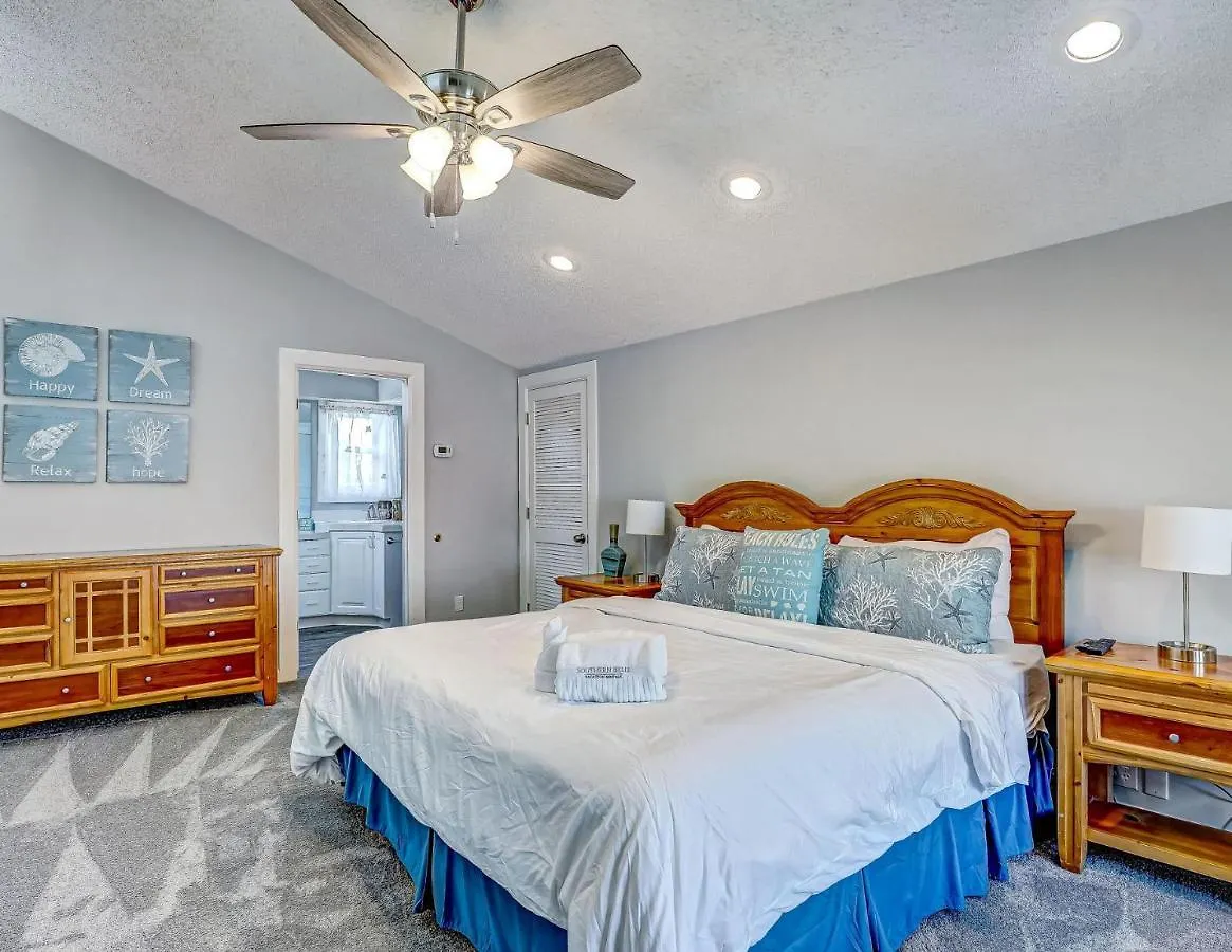 Holiday home Salty Shores