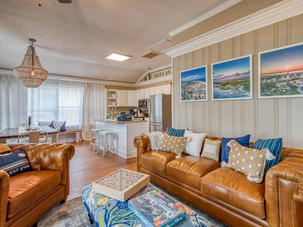 Latitude Adjustment Holiday home