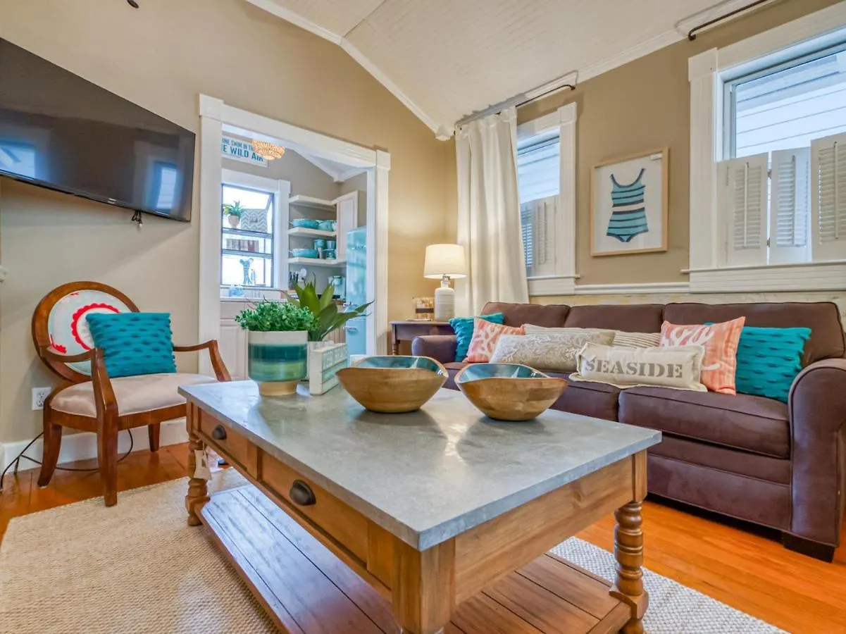 Latitude Adjustment Carriage House Apartment *