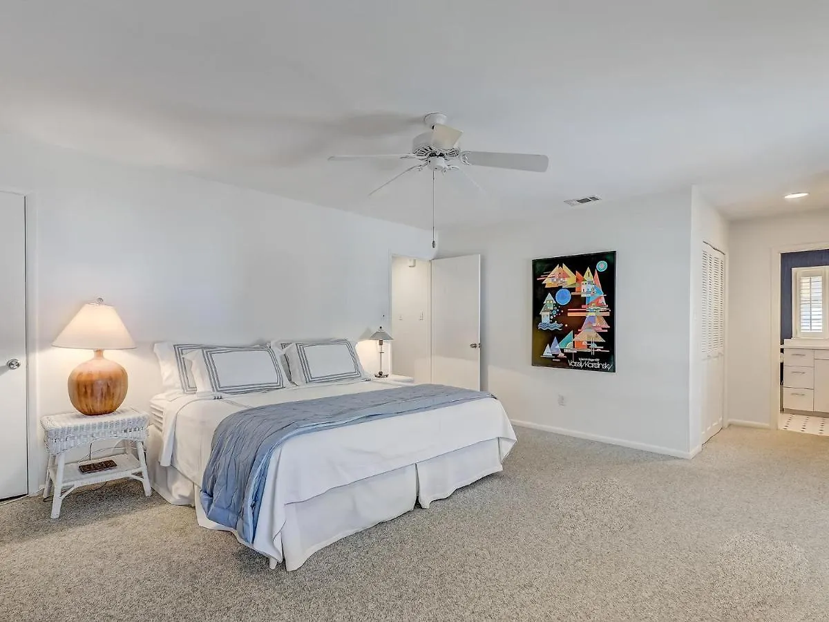 Coops Retreat Unit A * Tybee Island