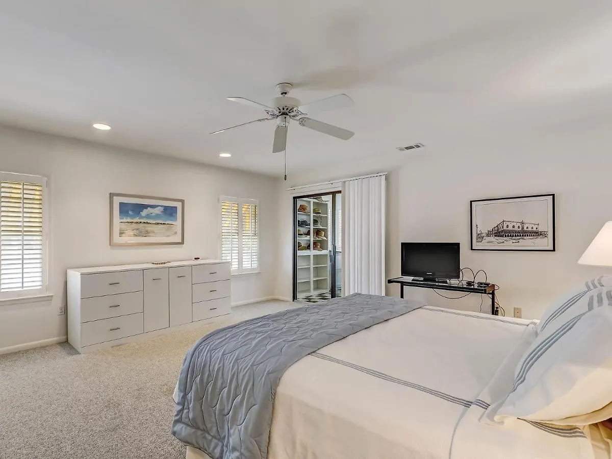 Coops Retreat Unit A Tybee Island