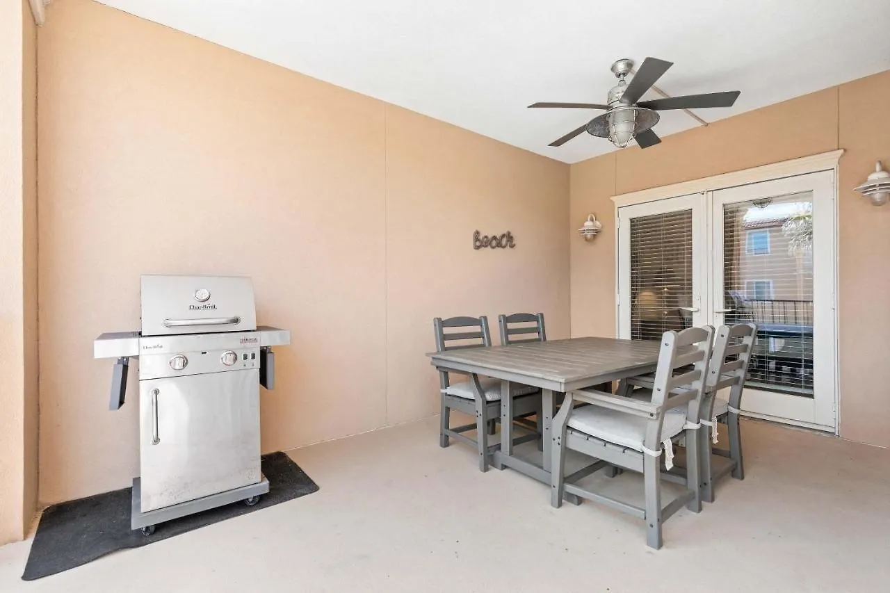 Brass Rail 210 Apartment