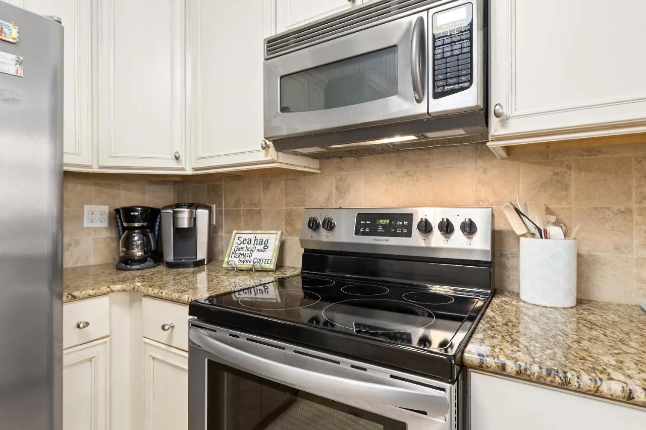 Apartment Brass Rail 210 Tybee Island