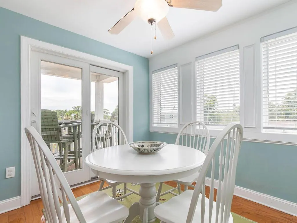 Apartment Captains Watch 9 *