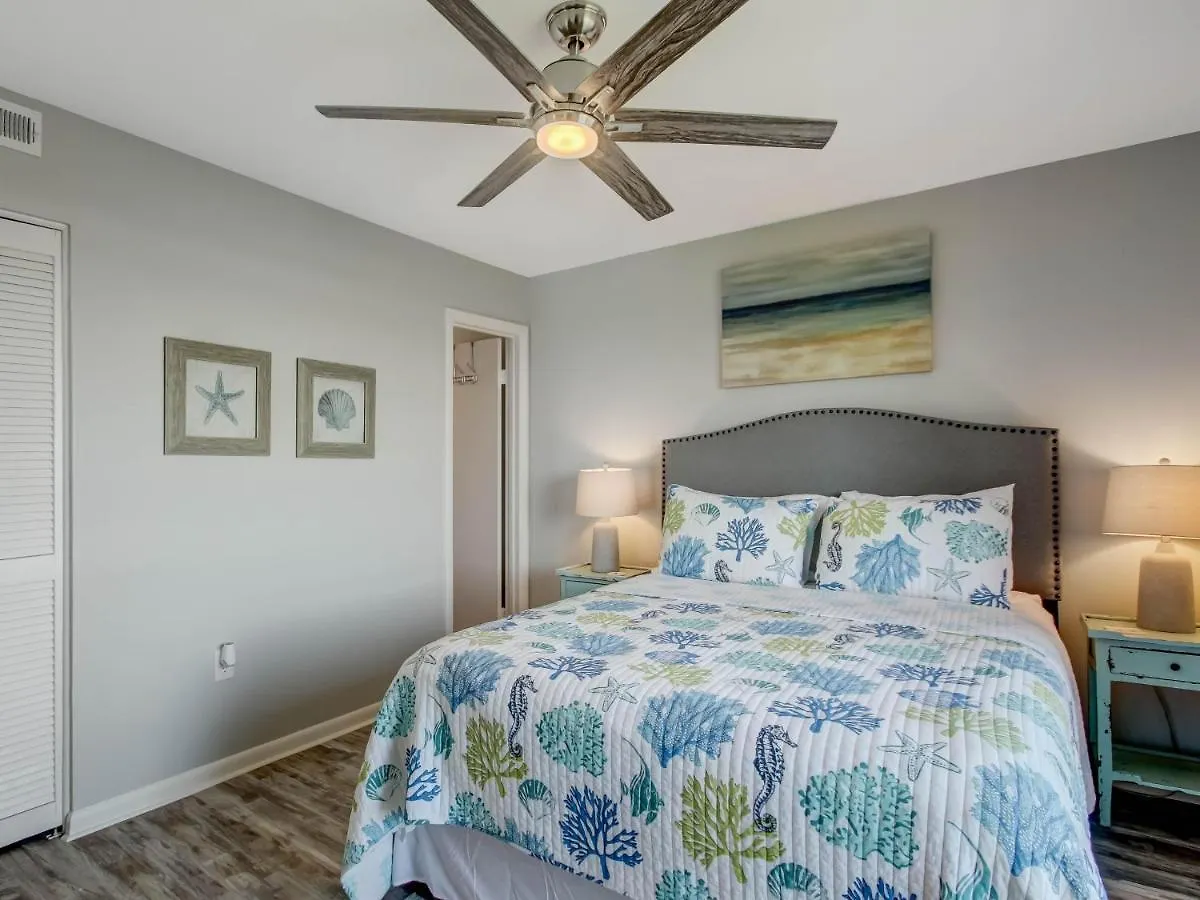 Britt Ohana Place Holiday home *