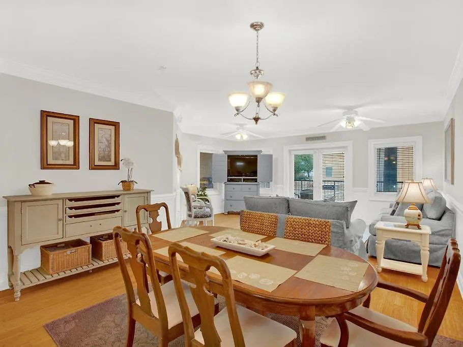 Brass Rail 113 Holiday home