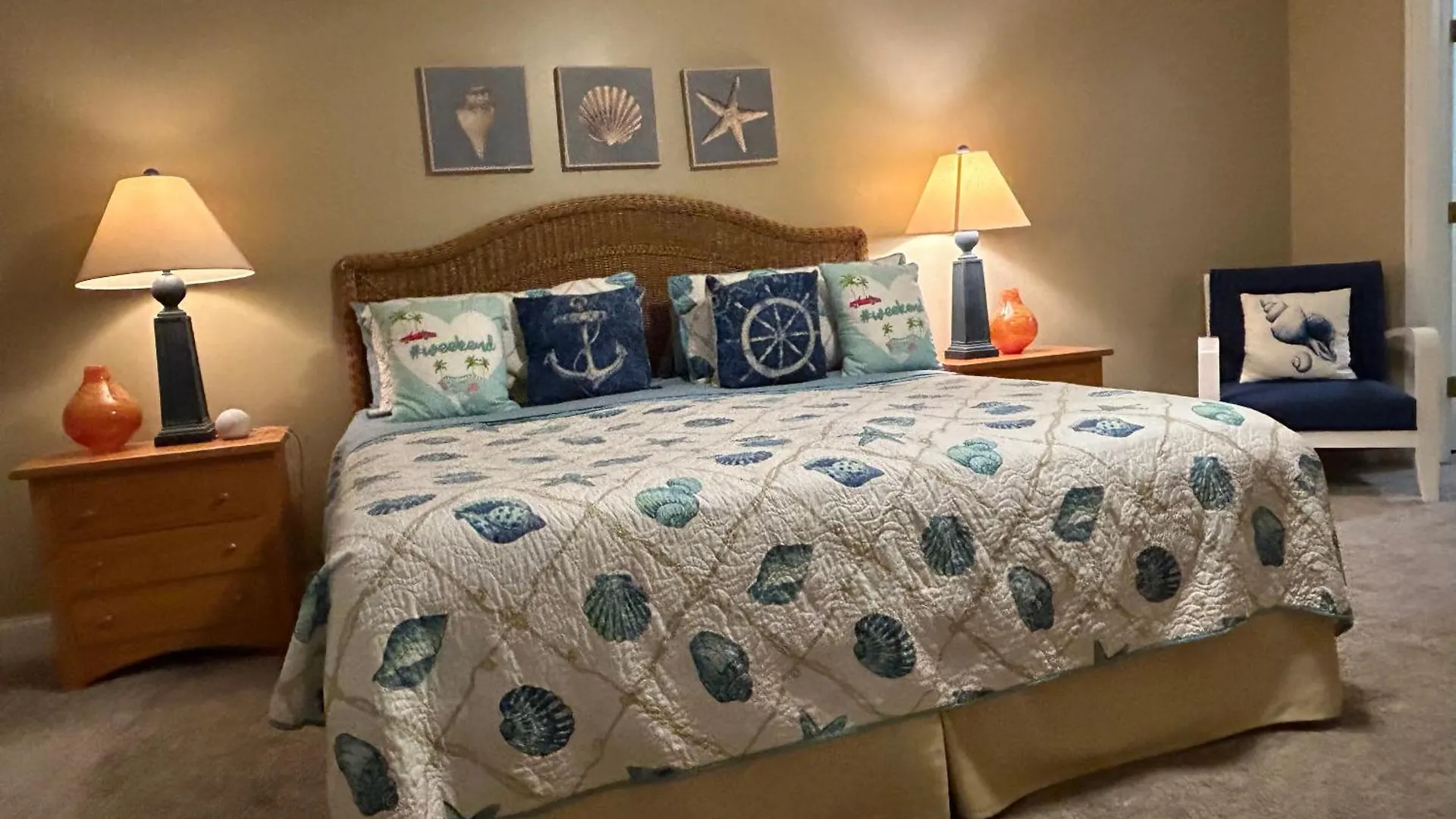 Unique 3br, 1 Of 5 W/huge Poolside Patio, Steps To & Pier, Gated * Tybee Island