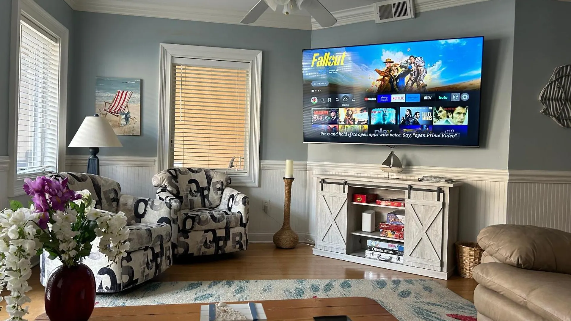Unique 3br, 1 Of 5 W/huge Poolside Patio, Steps To & Pier, Gated Holiday home