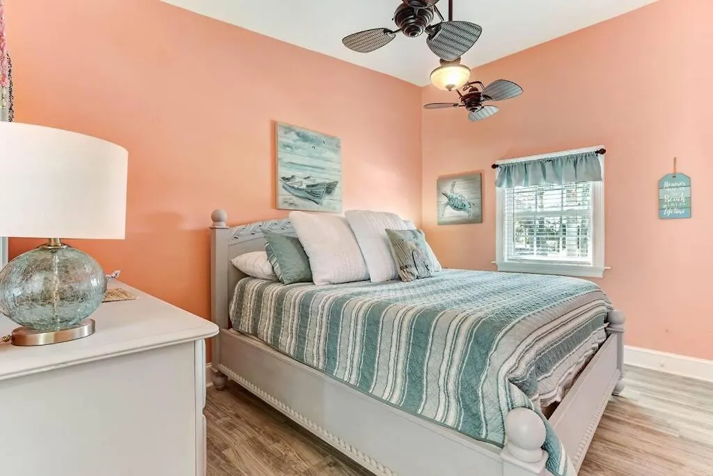 Sweet Magnolia: 1 Bed 1 Ba Adorable Beach Apartment *