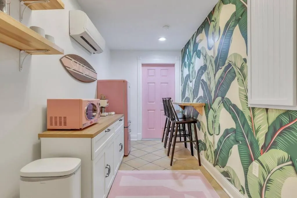 Salt & Sea Unit A-1 Bed 1 Ba W/pool *
