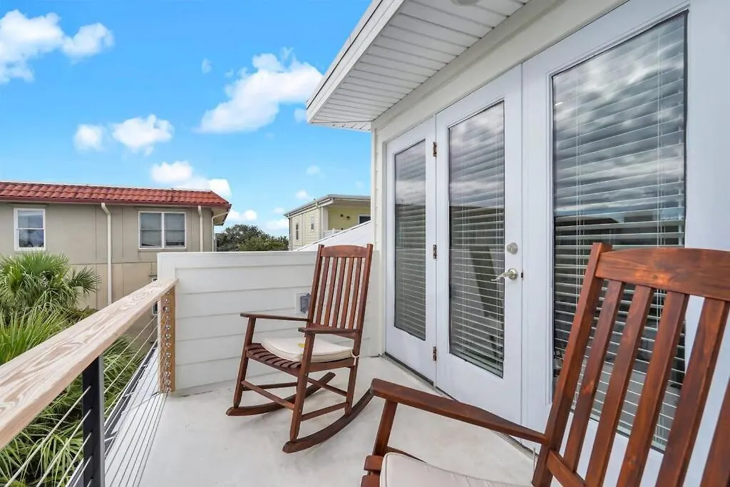 Freshly Renovated Tybee Home:short Walk To B Apartment *