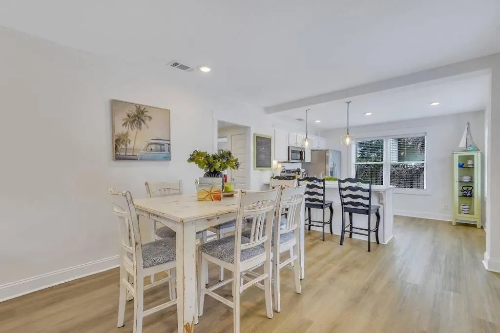Brand New Tybee Beach Home: Walk To Beach *