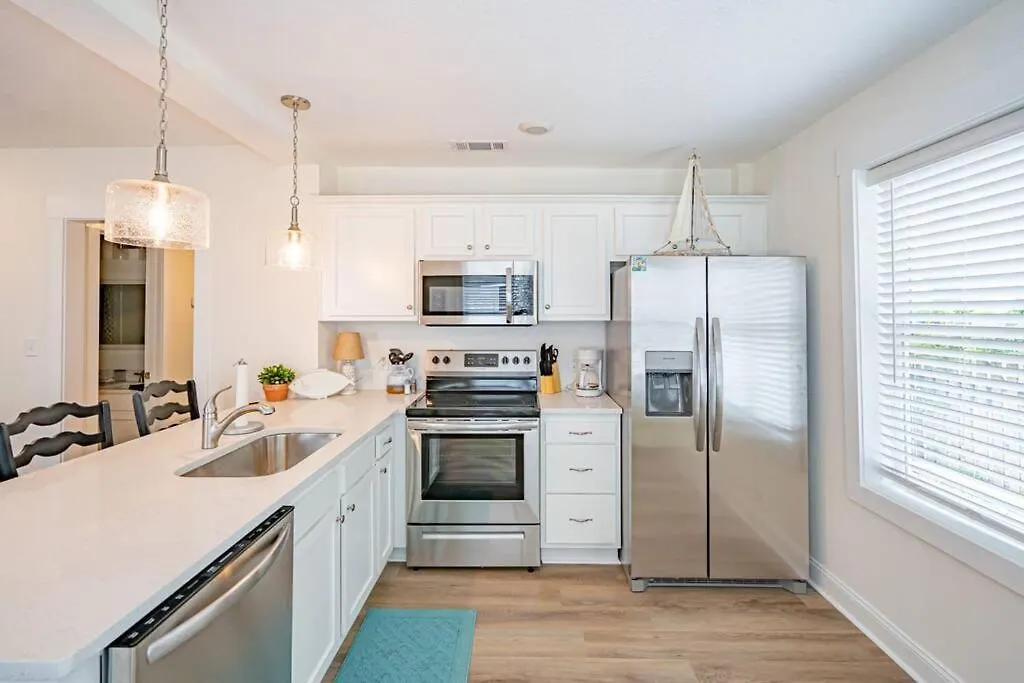 Brand New Tybee Beach Home: Walk To Beach Tybee Island