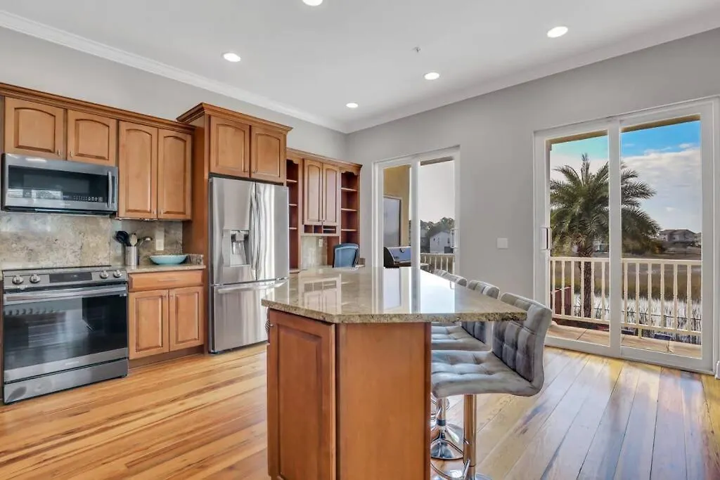 Apartment Luxury 5br W Heated Pool Unbeatable Views Tybee Island