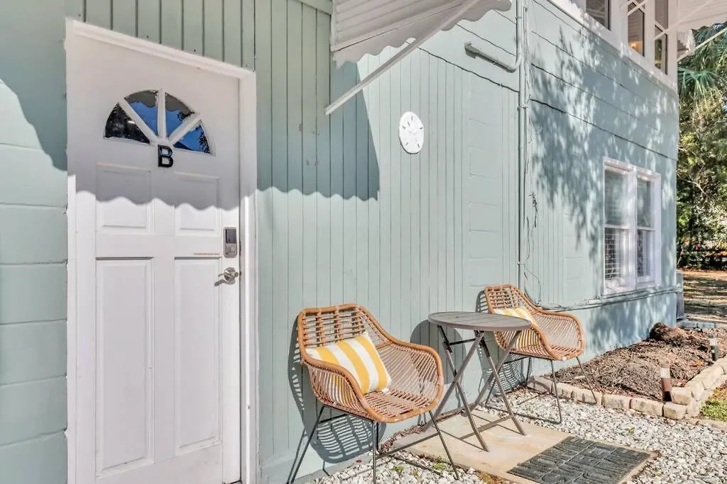 Apartment Sandy Feet Retreat Unit B 3 Bedroom Unit Steps To Beach Tybee Island