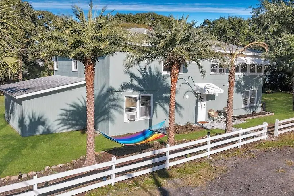 Apartment Sandy Feet Retreat Unit B 3 Bedroom Unit Steps To Beach *