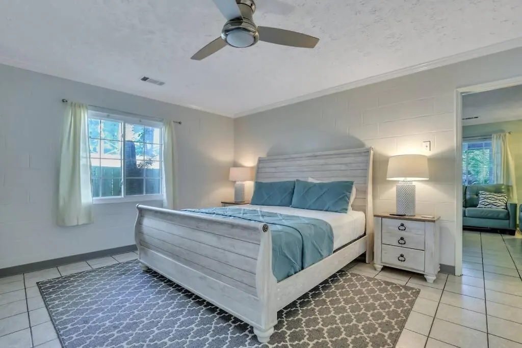Gem By The Unit A Walk To Beach, Shops, Bars * Tybee Island