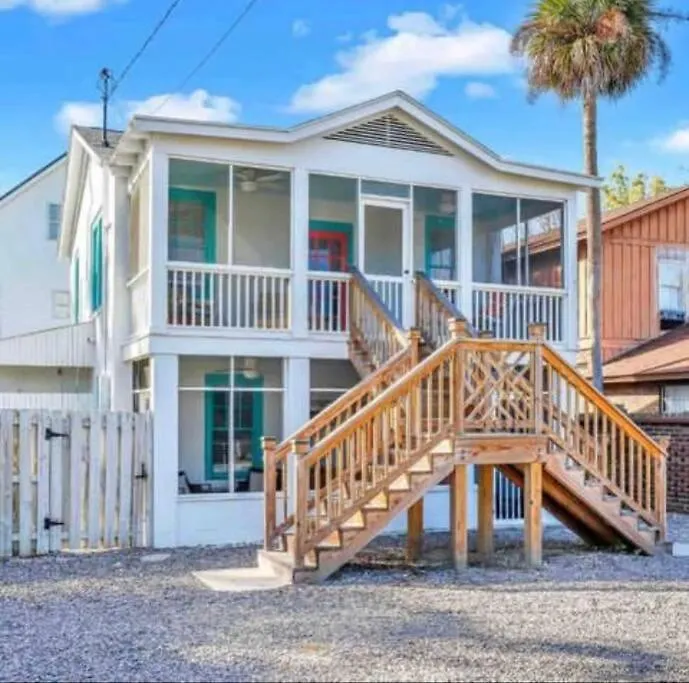 Splash Upper Unit. Heated Pool Walk To Beach! Tybee Island