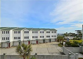 Apartment Summer Winds At Beachside Colony Tybee Island