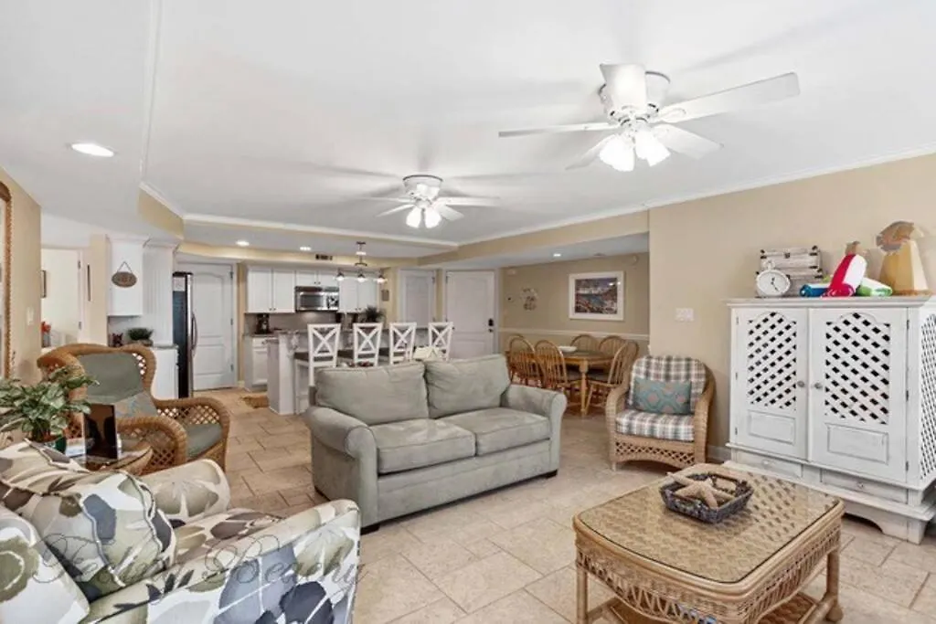 Feelin' Beachy On Tybee Holiday home