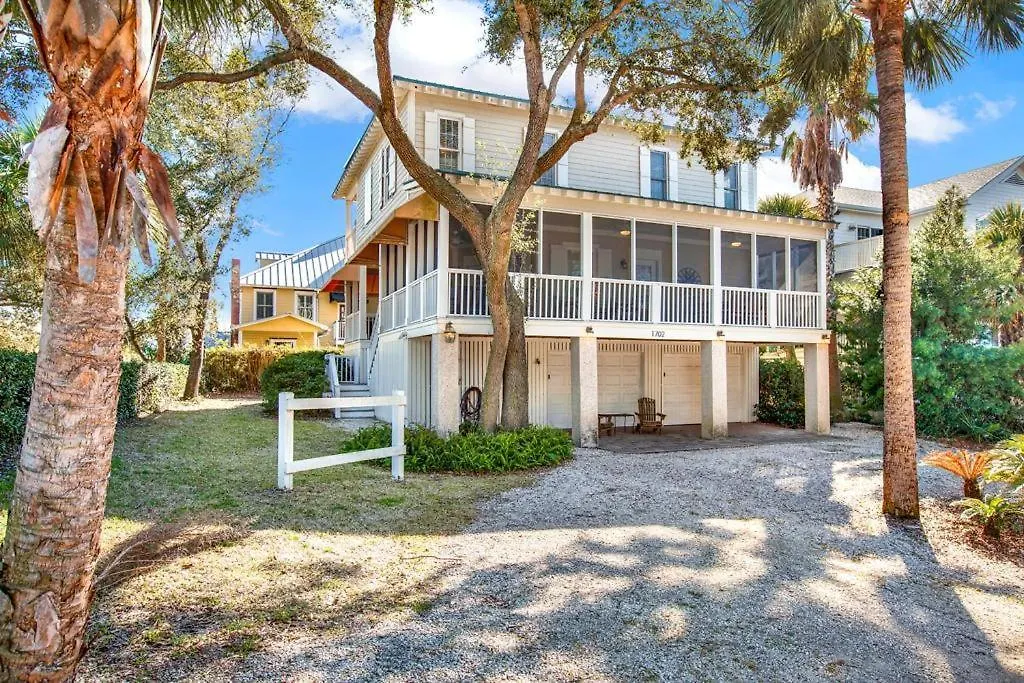 Mimosa Manor Holiday home