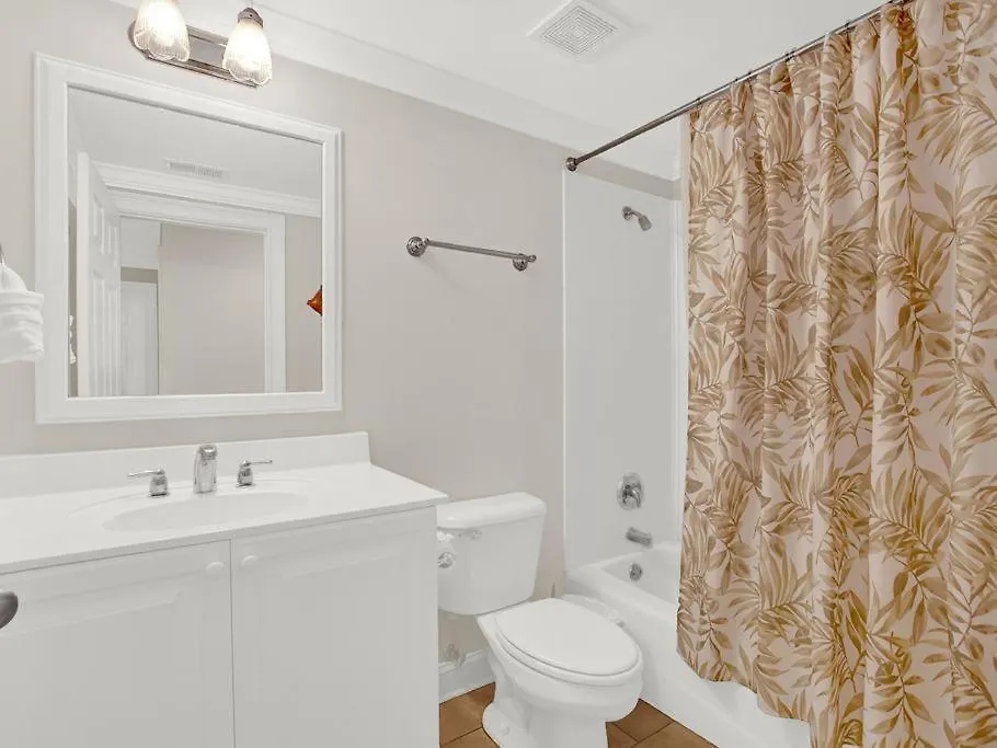 Brass Rail 113 Holiday home