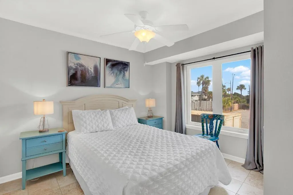 Seaside Watch C Holiday home