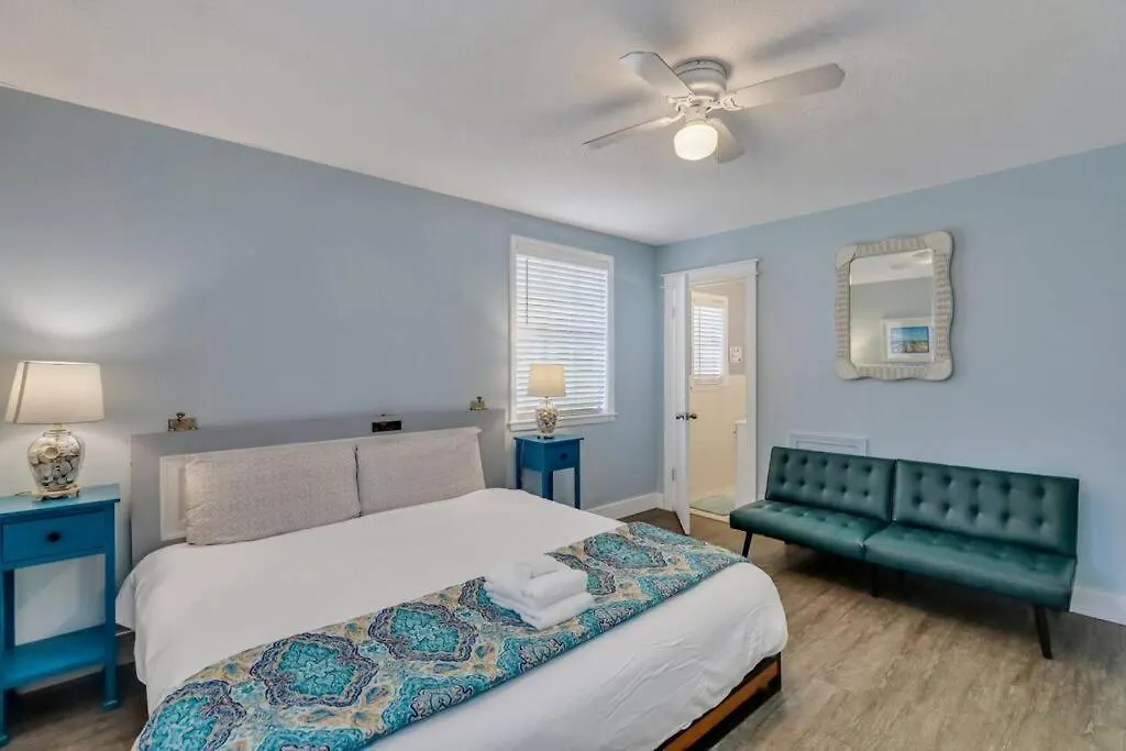 The Miller House: 4 Bdr Family Tybee Island