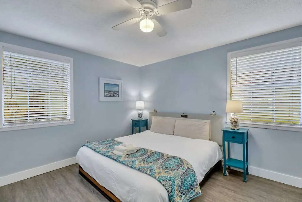 The Miller House: 4 Bdr Family Apartment *