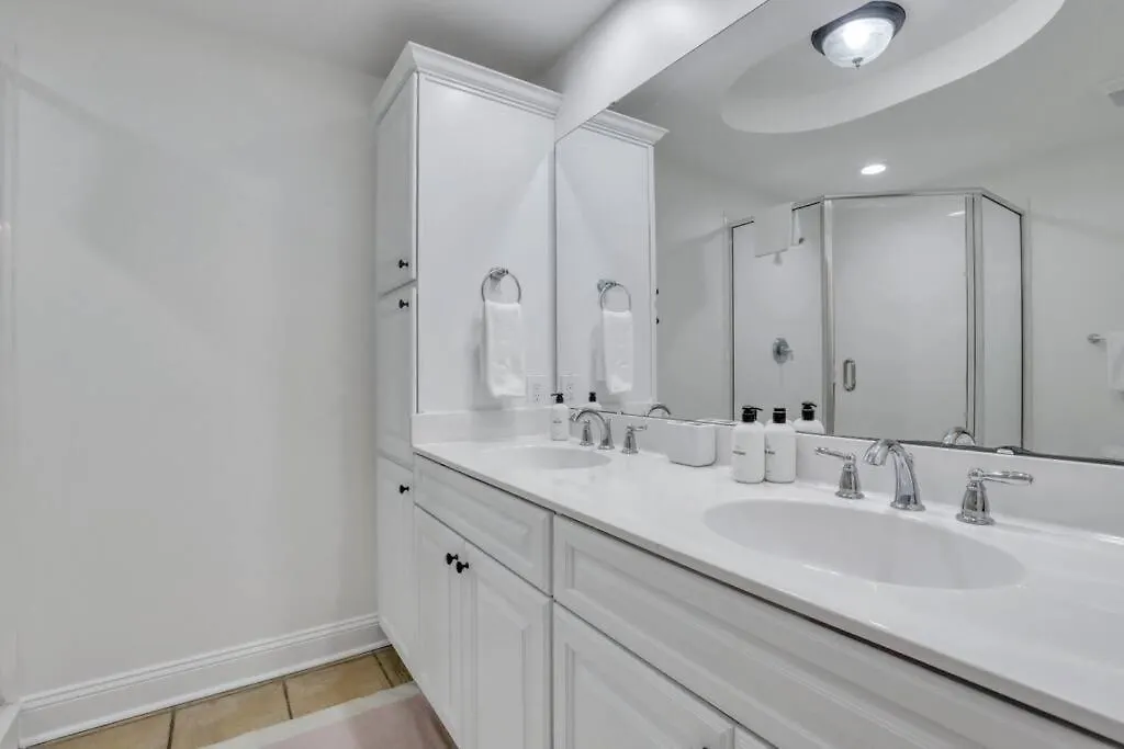 Apartment Salt & Sea Unit A-1 Bed 1 Ba W/pool *