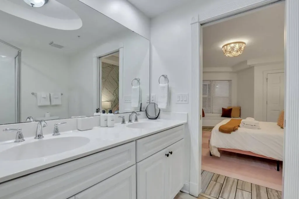 Salt & Sea Unit A-1 Bed 1 Ba W/pool *