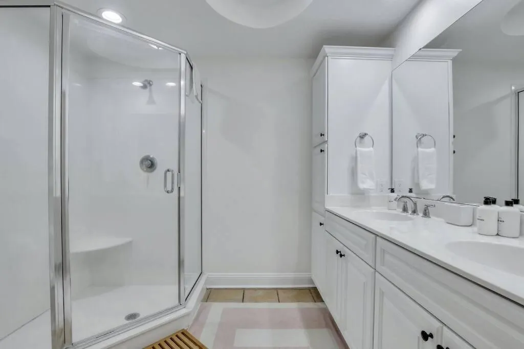 Salt & Sea Unit A-1 Bed 1 Ba W/pool