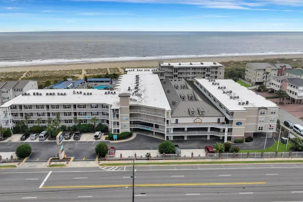 Front W/pool, Restaurant, And Bar Apartment