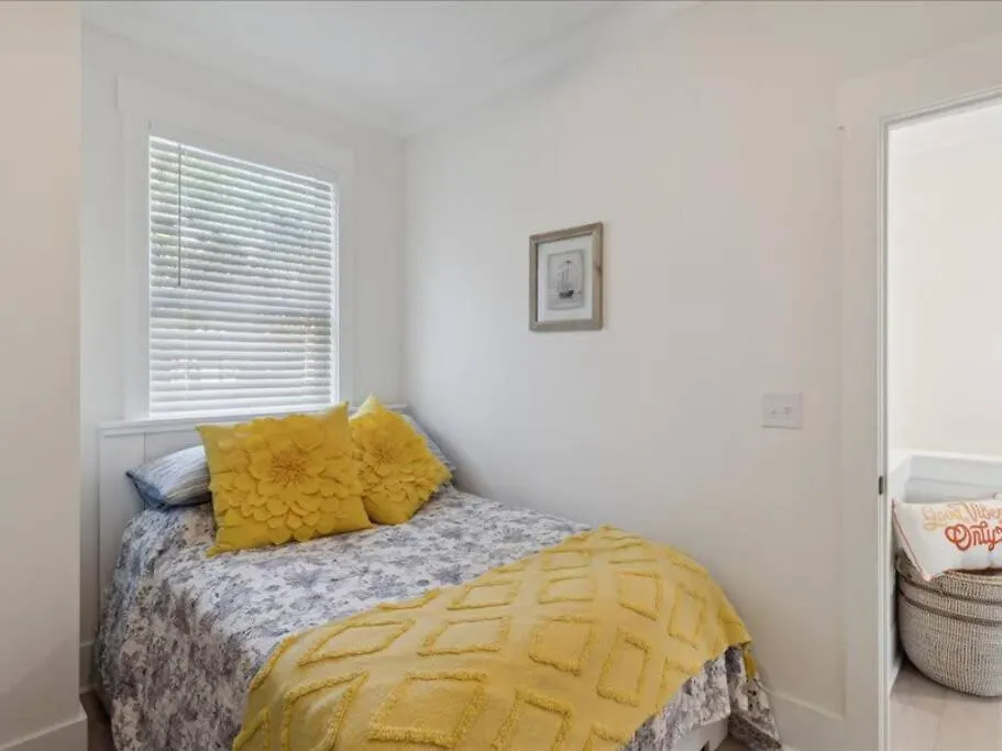 Bougie And The Beach- Stunning 3 Bed 2 Bath