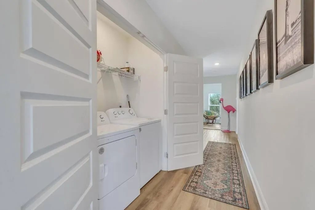 Freshly Renovated Tybee Home:short Walk To B Apartment Tybee Island