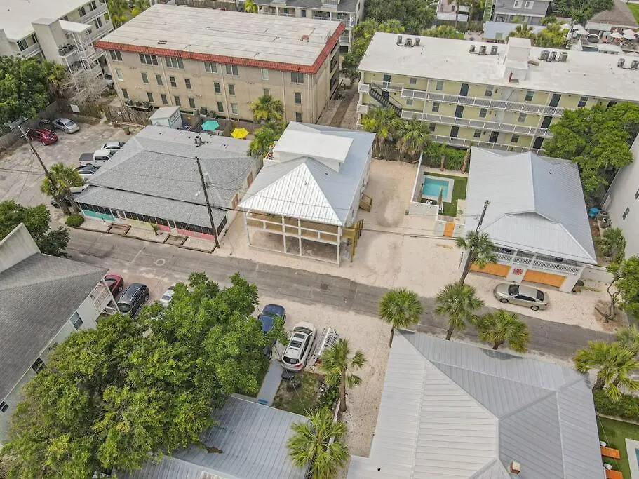 Freshly Renovated Tybee Home:short Walk To B Apartment