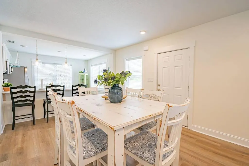 Brand New Tybee Beach Home: Walk To Beach * Tybee Island