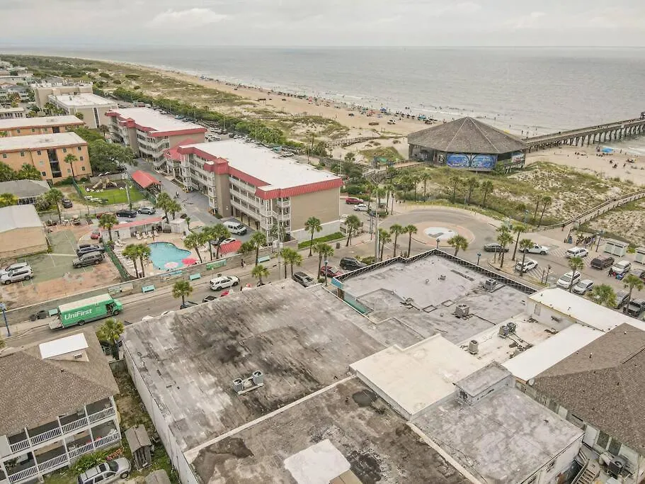 Brand New Tybee Beach Home: Walk To Beach