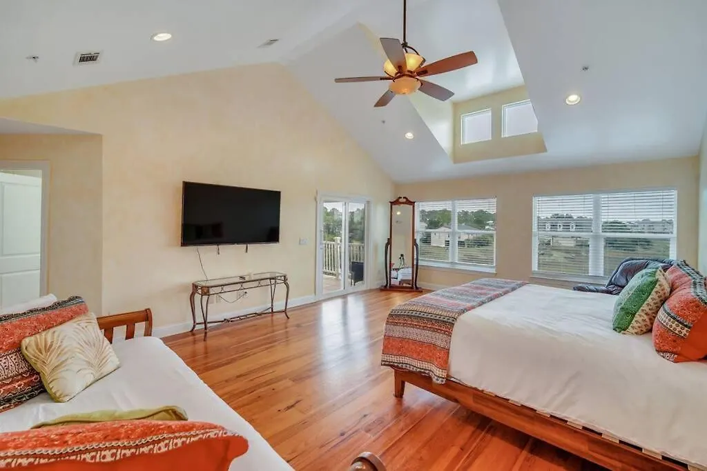 Unique 5 Bdr On The Marsh! Hot Tub Amazing Su Apartment *