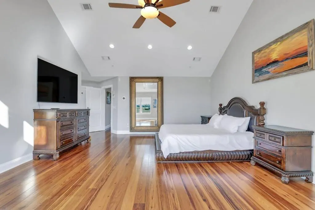 Luxury 5br W Heated Pool Unbeatable Views *