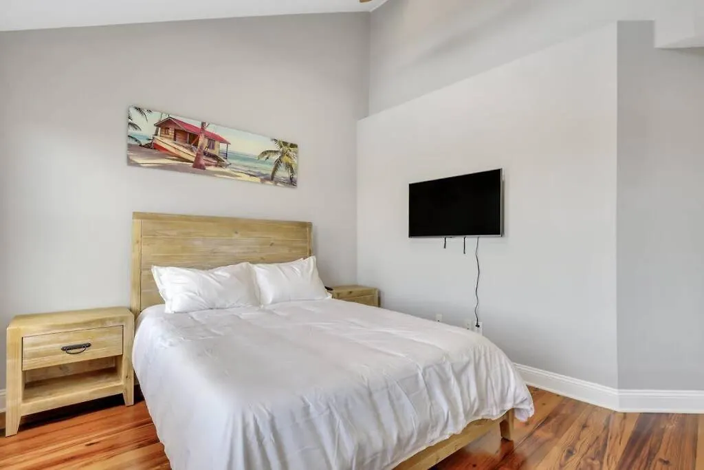 Luxury 5br W Heated Pool Unbeatable Views