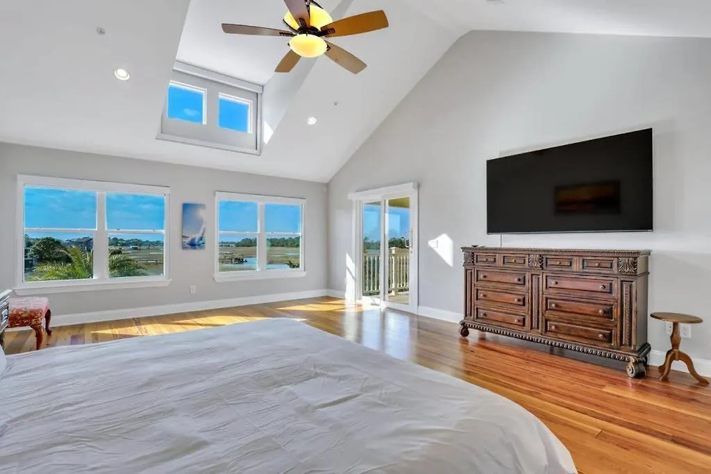 Apartment Luxury 5br W Heated Pool Unbeatable Views Tybee Island